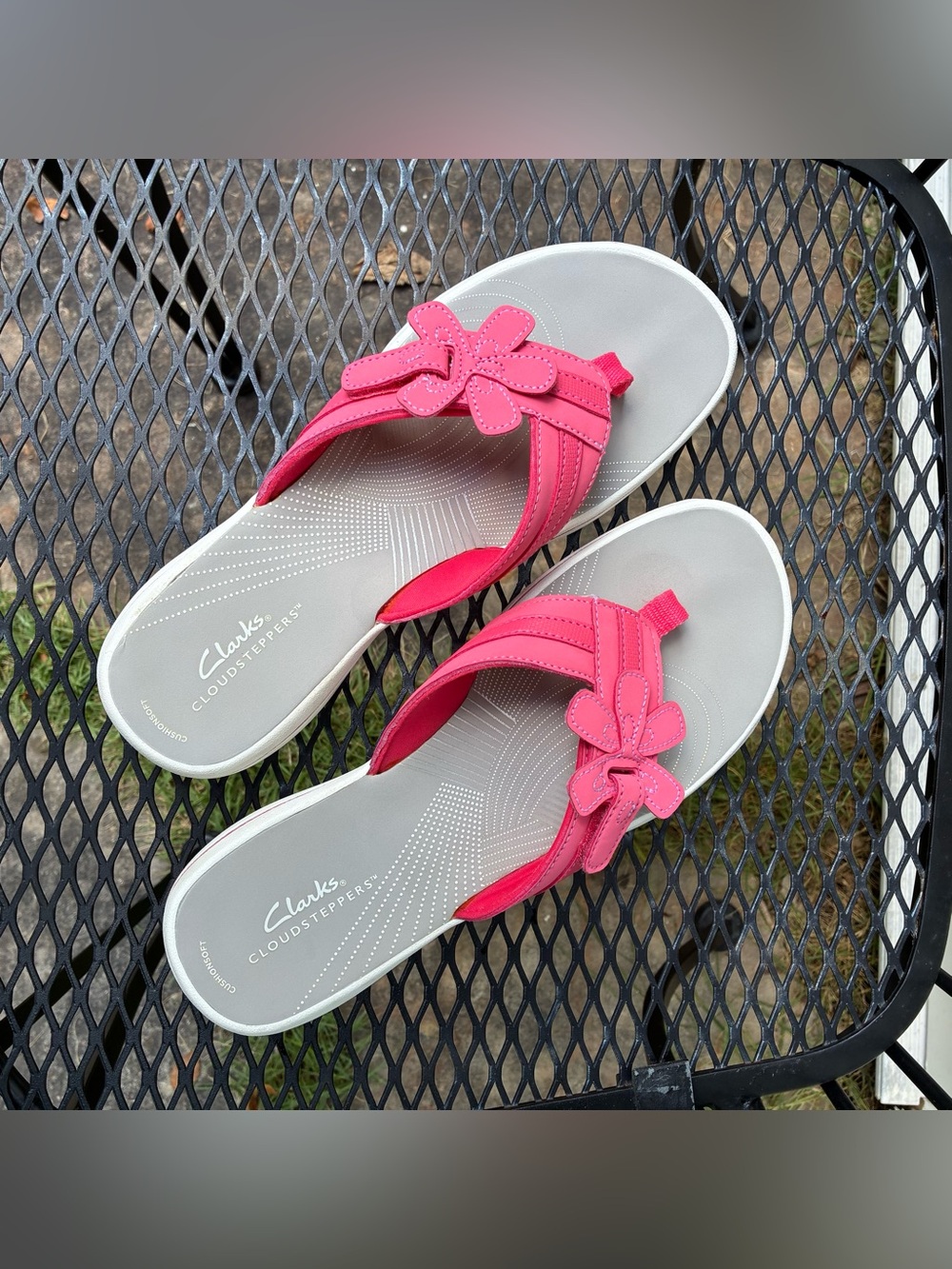 Clarks CloudSteppers Brinkley Flora Pink Sandals Sz 9 Slippers - Picture 11 of 15